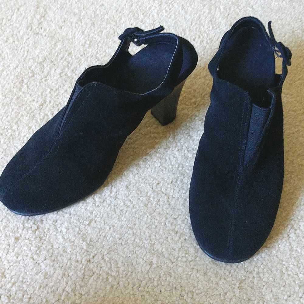 Aerosoles 7.5 Black Strap Back Heels Y2K